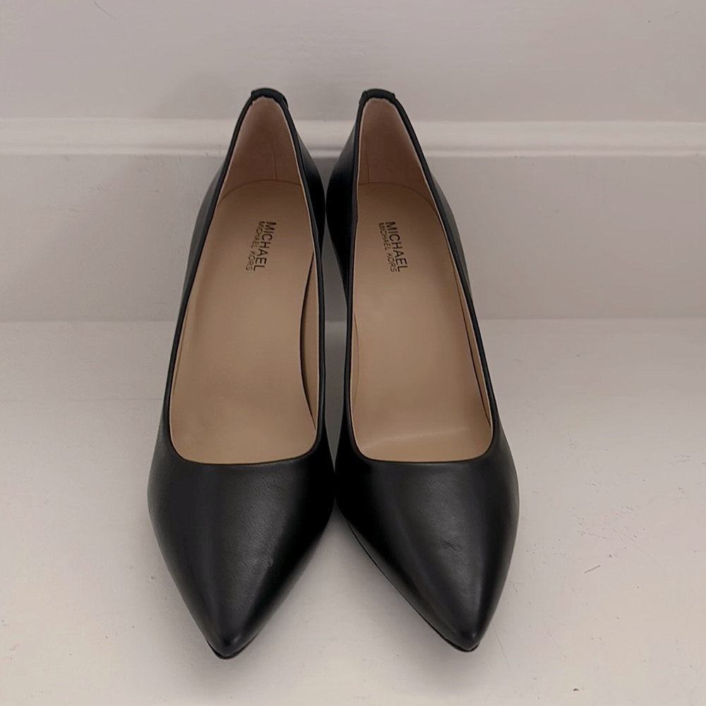 Michael Kors Black Pumps